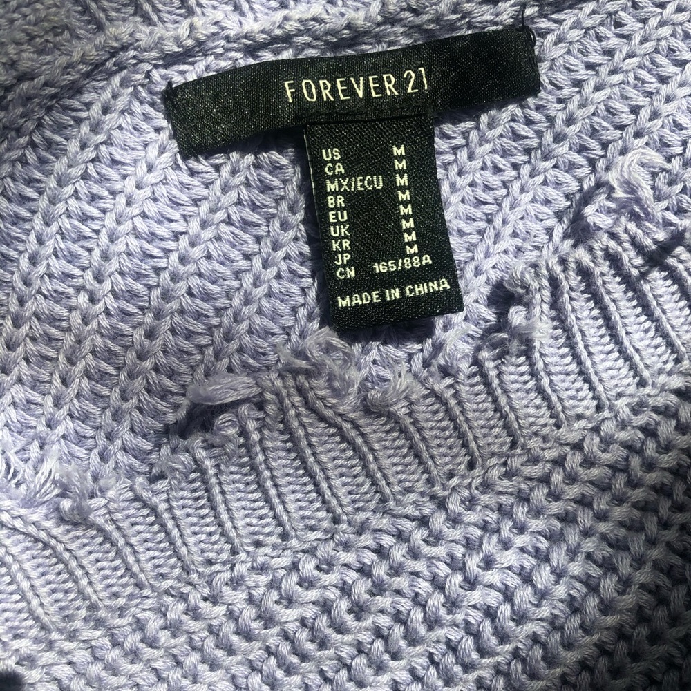 Lilac off the shoulder cropped sweater - Picture 3 of 7